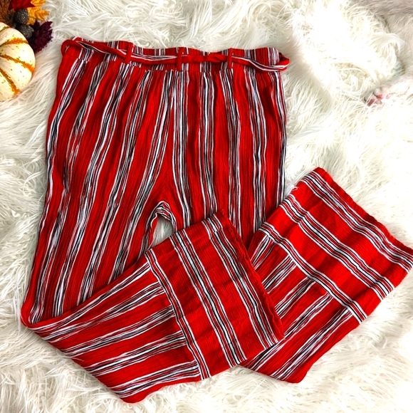Sky and Sparrow Stripe Crop Pants - Picture 4 of 12